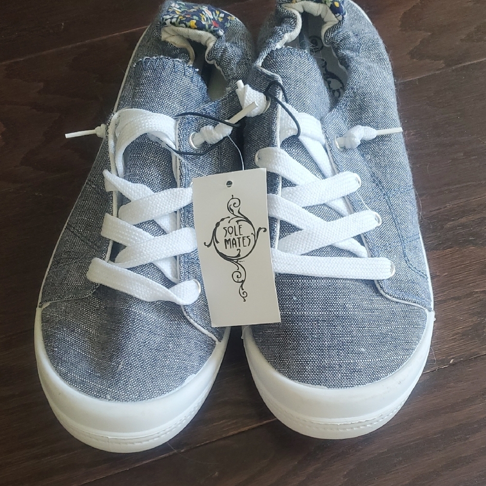 Blue and White Low-Top Sneakers with Rubber Sole